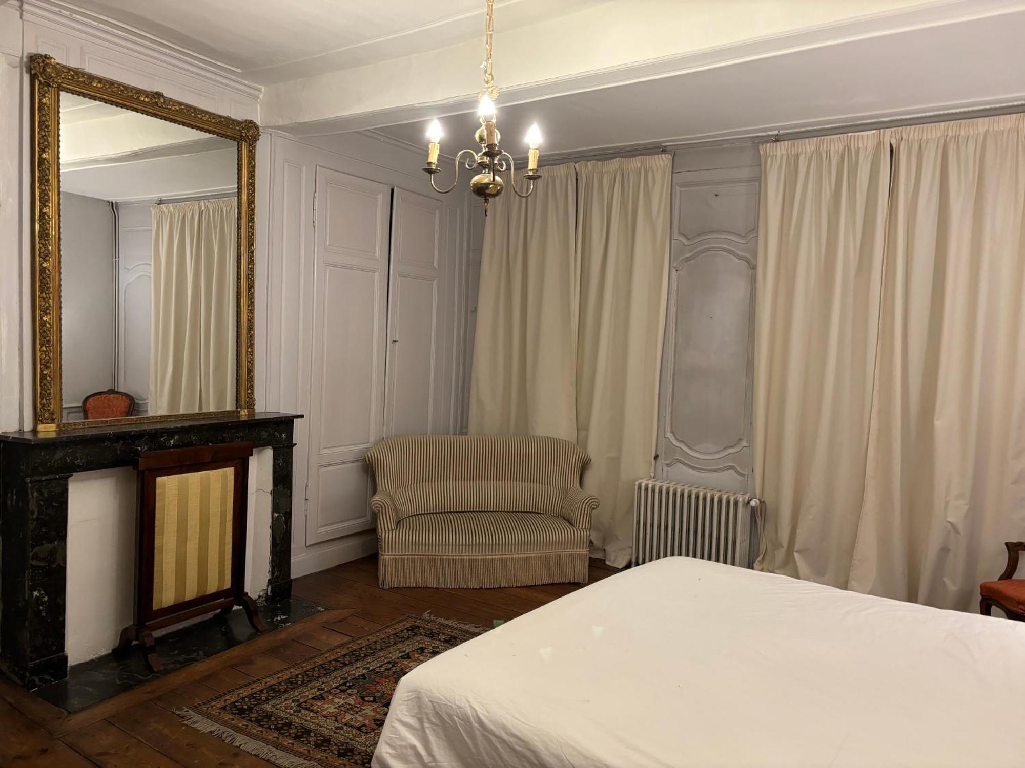 ホテル Maison Monsigny サントメール エクステリア 写真